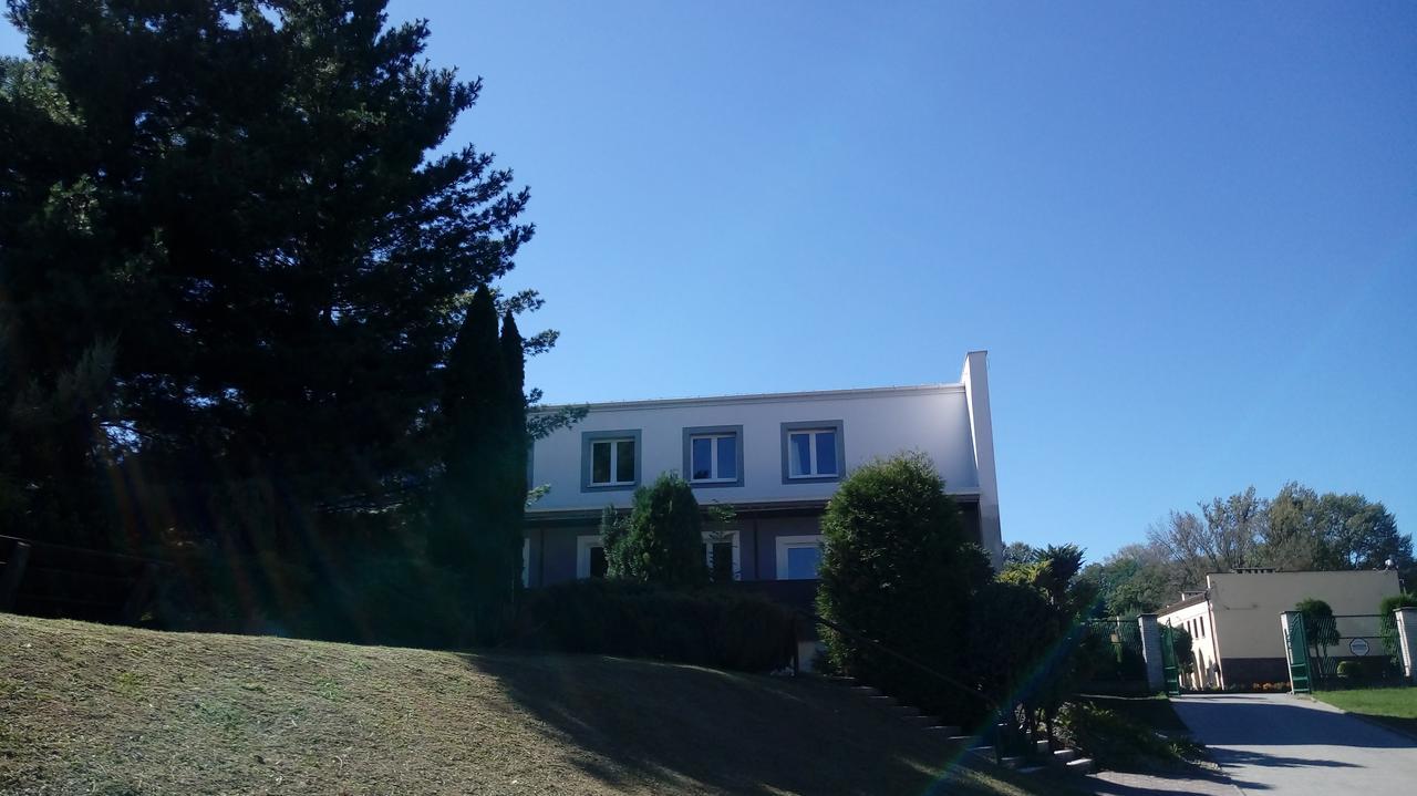 Racibórz Dom Sportowca Bed & Breakfast エクステリア 写真